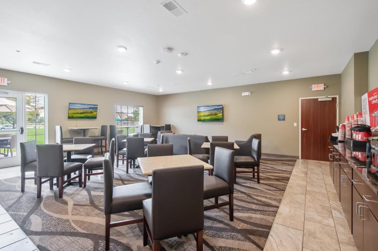 Cobblestone Hotel & Suites - Austin Buitenkant foto